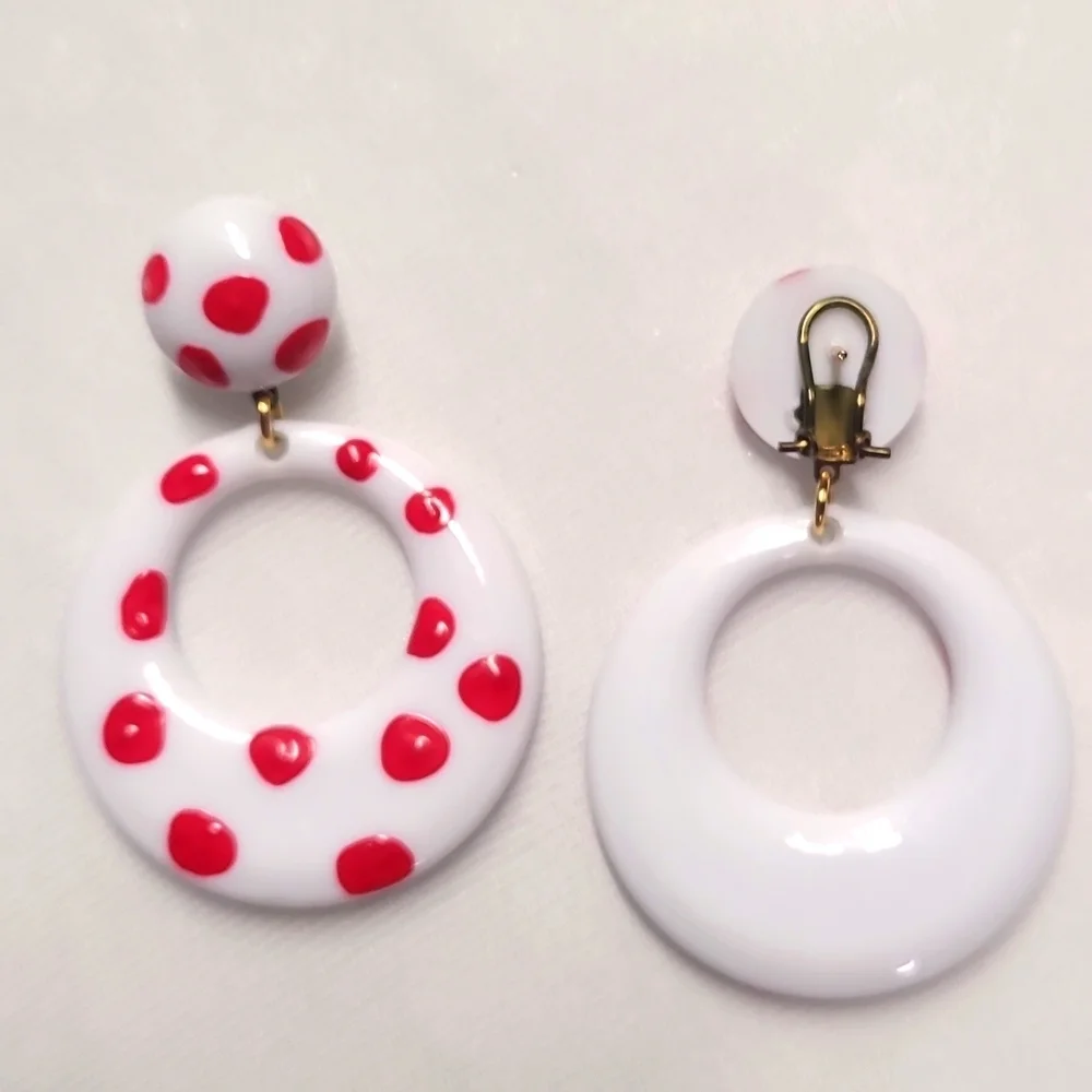 Vintage polka dot red white earrings - Picture 7 of 13
